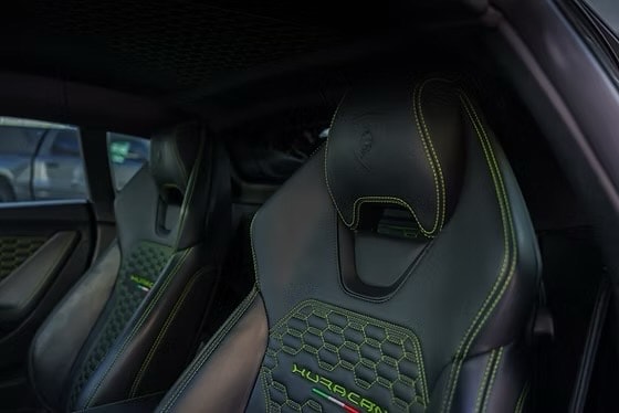 Lamborghini Huracan Interior
